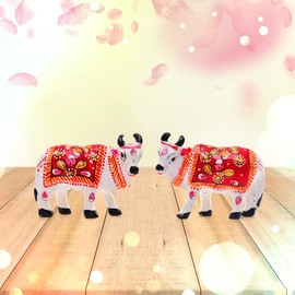 Minakari Traditional Indian Rajasthani Décor Hand Painted Statue Sculpture Diwali Christmas Festive Decoration Showpiece for Table Home Office and Gifting (Set of 2 White Cows)