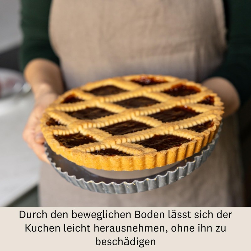 Marcato Festonata 24cm Aluminium Pie Pan with Moving Perforated Base