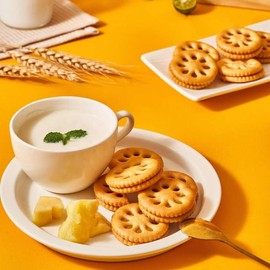 Fruit jam biscuit 8.8oz. Mixed fruit flavored sandwich cookies Separately packaged fruit cookies