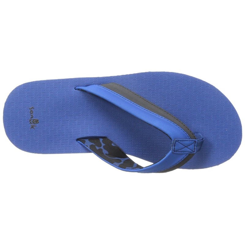 Elegant Garden Design Woodpecker, Steel Silhouette with Rusty Patina