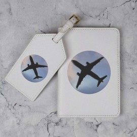 Azeeda 'Airplane Silhouette' Passport Cover & Luggage Tag Travel Set (PA00028491)
