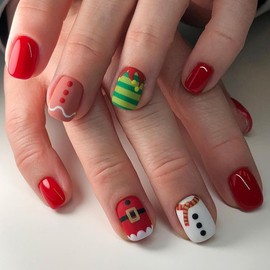 Christmas Press on Nails Short Square Fake Nails Christmas Snowman Glue on Nails Glossy Red Green Christmas Full Cover False Nails with Designs Cute Christmas Stick on Nails for Women 24Pcs