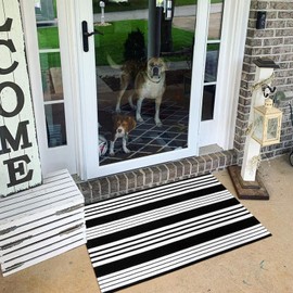 Black and White Striped Outdoor Rug, 2'x3' Cotton Modern Hand-Woven Reversible Front Porch Rug Door Mat Welcome Layered Doormat Washable Indoor Carpet for Farmhouse Laundry Room Bathroom