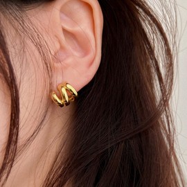 Gold Earrings for Women, Small Chunky Hoops Earrings 925 Sterling Silver Vintage Lightweight Stud Fashion Jewelry Gift