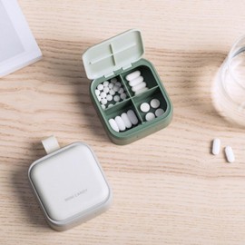 Vitamin case nutritional supplement portable mini storage square detachable white 5ea