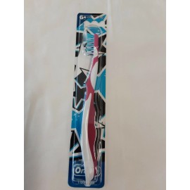 Oral-B Lot X2 Oral B Crossaction Kids Pink Soft Toothbrushes W/Textured Tongue Cleaner
