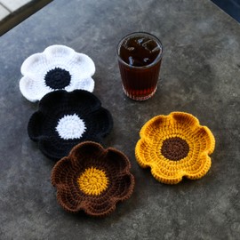 Handmade Crochet Coasters 5 Inch Handmade Absorbent Placemats Insulated Coasters for Dining Table Desk Kitchen Restaurant Camping Drinks Home Decoration（Pack of 4）