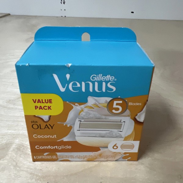Gillette Venus ComfortGlide Coconut plus Olay Razor Replacement #5 Blades