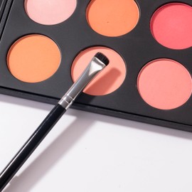 UltraShort Eyeshadow Smudge Brush, Makeup Brush High-End for Creasing & Cat Eye Makeup (E303)