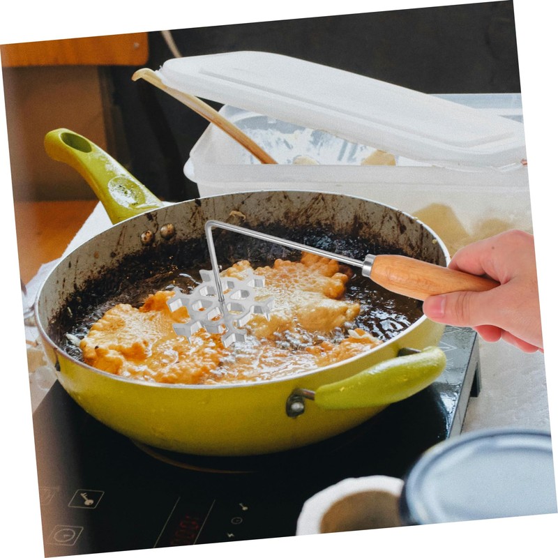 ULTECHNOVO 1 Set Snowflake Design Oil Frying Mold Creative Hollow