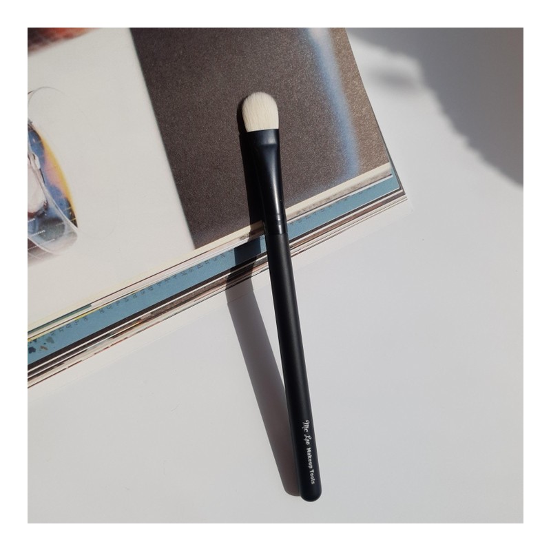 Matte Black Eye Base Brush / 매트블랙 아이베이스 브러쉬