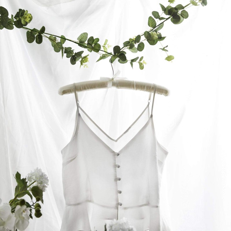 Harbour Housewares Padded Satin Clothes Hangers - White - Pack