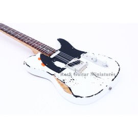 Rock Guitar Miniatures RGM253 Status Quo Rick Parfitt Aged Miniature Guitar