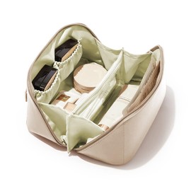 Cosmetic Bag Travel Makeup Bag,Large Capacity Toiletry Bag for Women,Waterproof Portable Pouch Make up Organizer with Divider and Handle, PU Leather Cute Cosmetic Bag (Off White)