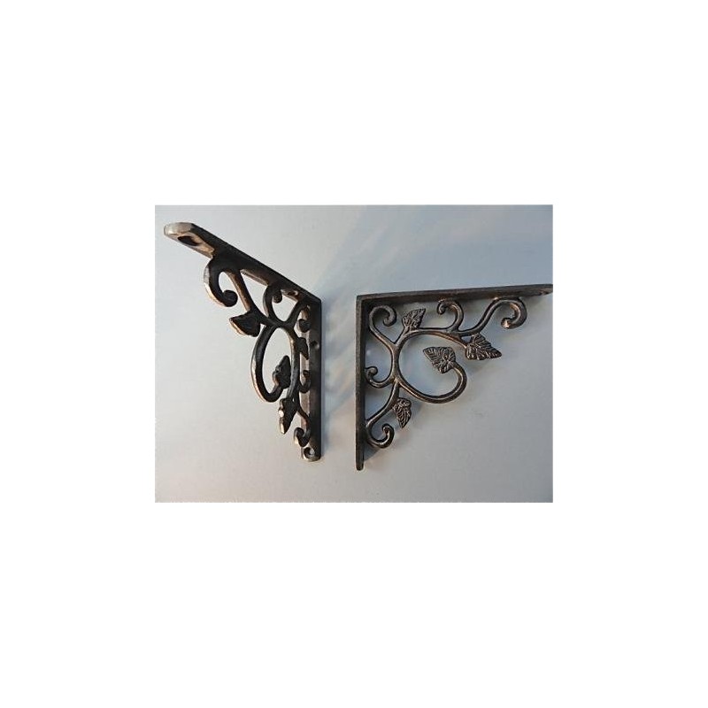 Pair of small cast Iron wall mounted antique style leaf