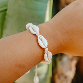 Shell Bracelet for Women Natural White Seashell Bracelet Boho Shell Jewelry Summer Gifts for Women Beachy Bracelets