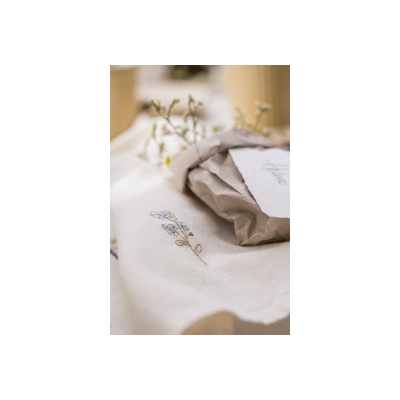 Flora Butter Cream Fabric Napkin with Forget-Me-Not Width 40 L