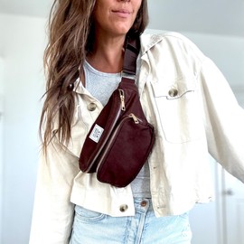 Ditty Co. Small Diaper Bag - Portable Changing Pad - Crossbody Bags For Women - Baby Wipe Holder - Baby Travel Essentials (Chocolate Brown)