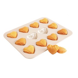 CAN_Deal Non Stick Japanese Sweet Heart Style 12 Cavity Madeleine Baking Mould