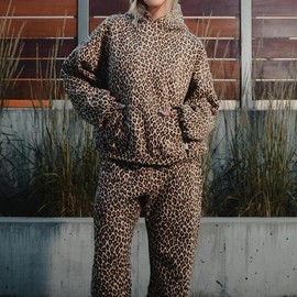 Dynict Women's & Men's Vintage Cheetah Print Hoodies - Oversize Pullover With Pocket (Brown, X-Large)