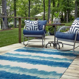 Linon Indoor Outdoor Machine Washable Beck Area 5'x7' Rug in Ivory and Blue