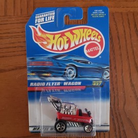 Radio Flyer 1997  Hot Wheels  #827 Red Radio Flyer Wagon  New on Card