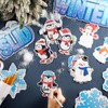 70 Stück Schneeflocke Pinnwand Ausschnitte Set Winter Weihnachten Schneeflocke Schneemann