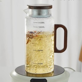 TAMUME 1.5L Borosilicate Glass Water Pitcher with Wooden Lid and Handle