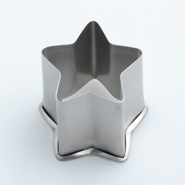 Patissiere 18 – 8 Star 抜型 φ 40 X H45 PP – 593