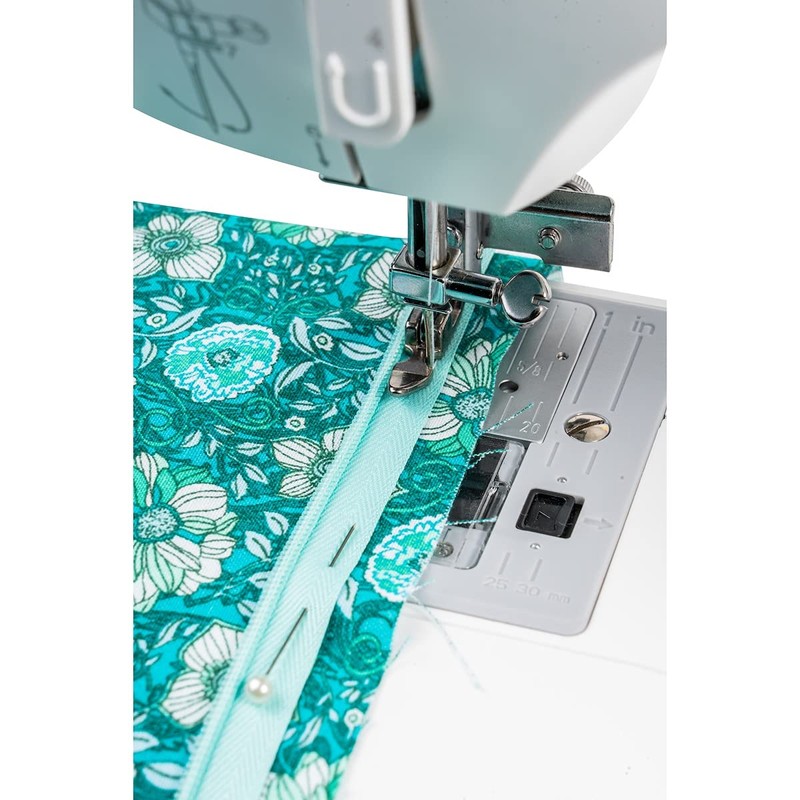 SINGER 2123 Vertical Needle Zipper Foot Silver