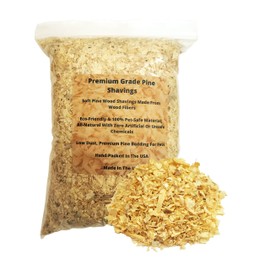 Wood Smith USA Premium Pine Bedding | Dust Free, Soft Shavings | All Natural | Chicken Coops | Animal Bedding | Small Animals | Odor Control (4 Quart)