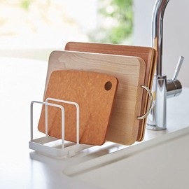 Koomuao Schrank-Geschirrregal, Tellerhalter Vertikales aus Edelstahl, Tellerständer,Abtropfgestell 5 Fächer Organizer für Topfdeckel, Teller, Schneidebretter, Serviertabletts (Schwarz)