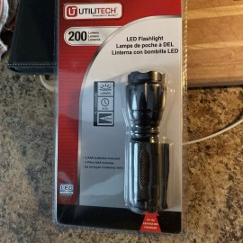 Utilitech LED Flashlight  #0472907-New