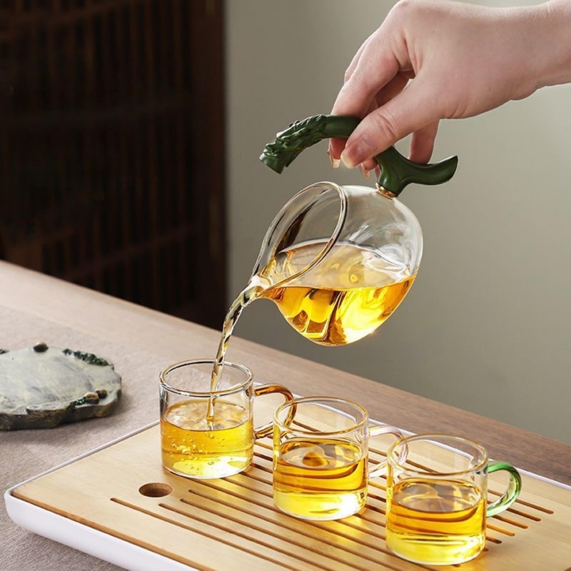 Chinese Gongfu Tea Set Magnetic Glass Teapot with Infuser,6 cups,Semi
