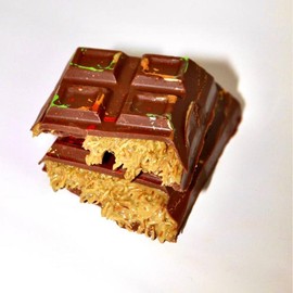 Sweeties Shop LV - Crazy For Pistachio - Viral Dubai Knafeh Bar Chocolate Sugar Milk Cocoa