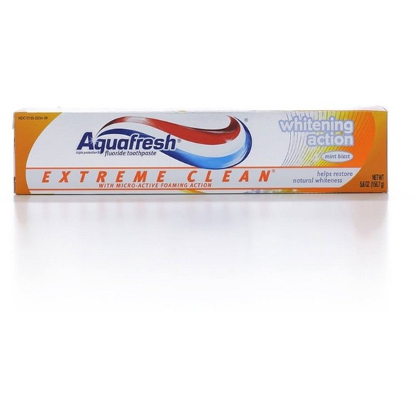 Aquafresh Extreme Clean Fluoride Toothpaste, Whitening Action 5.60 Oz (Pack Of 7)