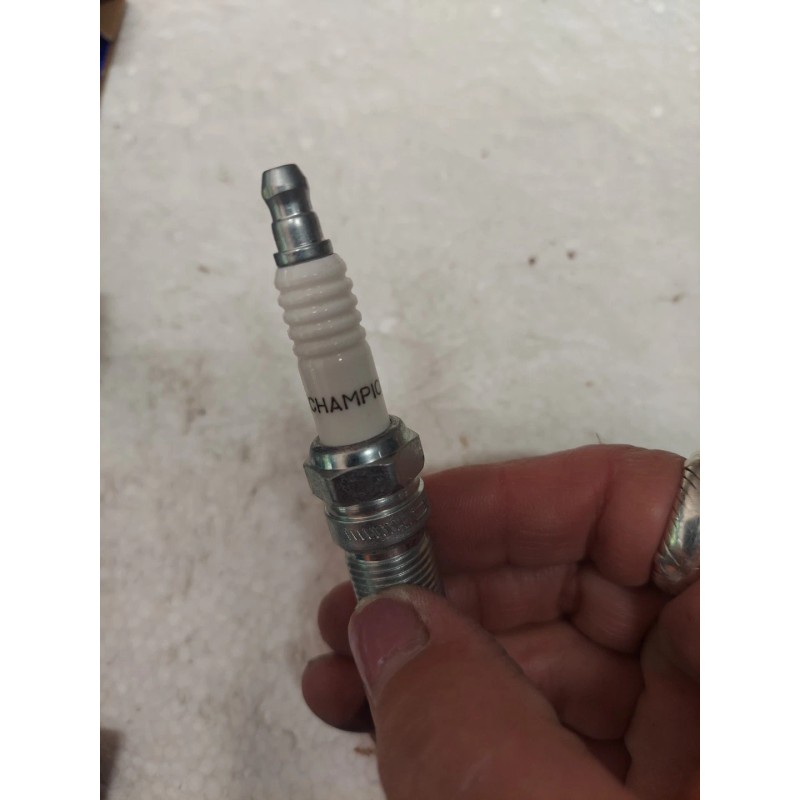 Volvo Penta OEM Volvo Penta Spark Plug Kit 3858996 (1