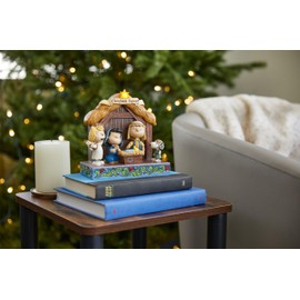 Enesco Peanuts by Jim Shore Christmas Pageant Nativity Scene Lit Figurine-Stone Resin Hand Crafted Painted Collectible Peanuts Snoopy Figurines Christmas Home Decor Statue with Lights, 6.89 Inch