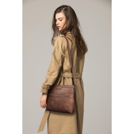 CHOLISS Large Crossbody Bags for Women, Medium Size Purses for Women with Vegan Leather, Brown