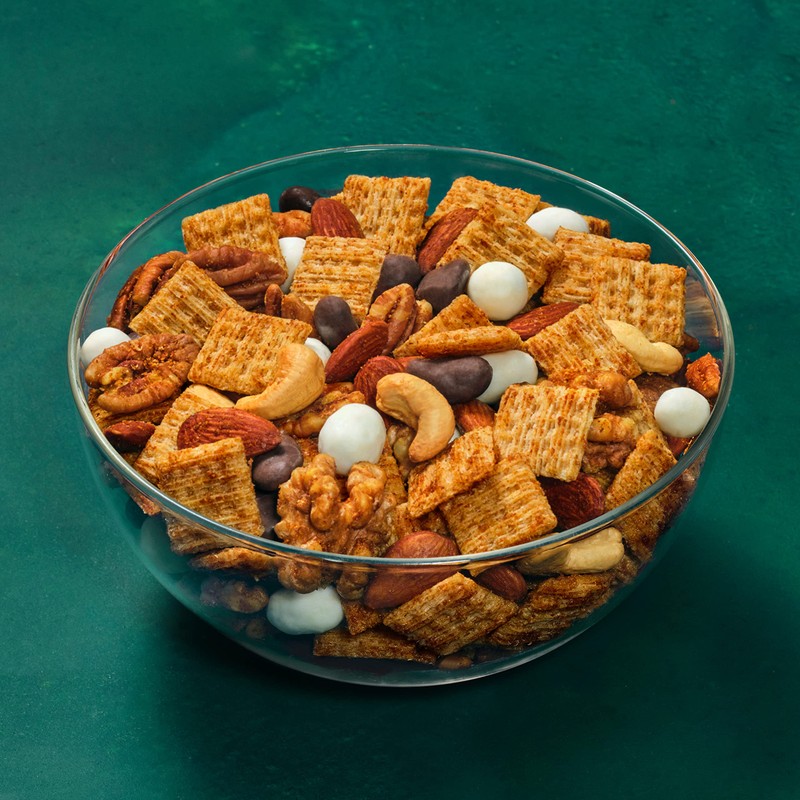 Triscuit Minis Original Whole Grain Wheat Crackers, Vegan Snacks, Bulk