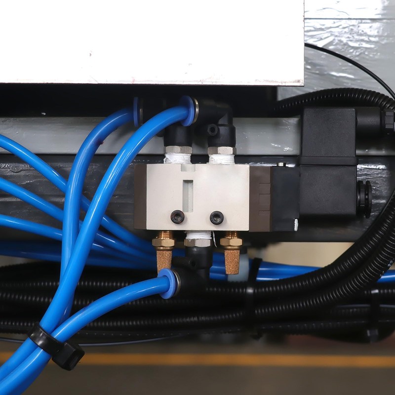 sourcing map Pneumatic Solenoid Valve, 1/4 Inch NPT 24V 2