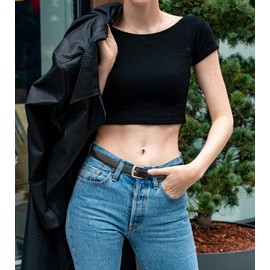 Maikun 2 Pack Womens Belt, Skinny Leather Solid Color Pin Buckle Simple Waist Belt for Ladies, Black White, Waist Size 32-34"