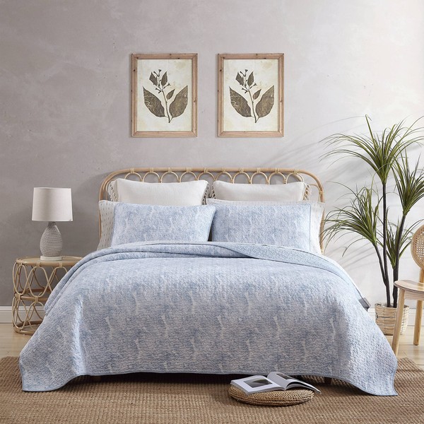 Tommy Bahama - King Quilt Set, Reversible Cotton Bedroom Decor with Matching Shams, Tropical Bedding with Textured Reverse (Distressed Water Leaves Blue, King)