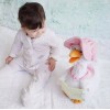 Cuddle Barn Peluche Ganso Parlante,con 7 Canciones De Cuna Color