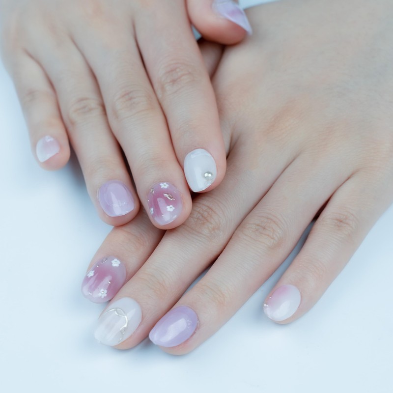 Sun&Beam Nails Handmade Nail Tips Short Round Pink White Gold
