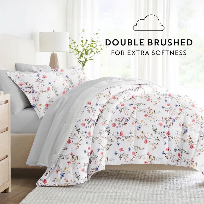 LINENS & HUTCH Bedding Bundle, Patterned Microfiber Comforter Set and