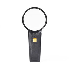 Illuminated bifocal magnifiers