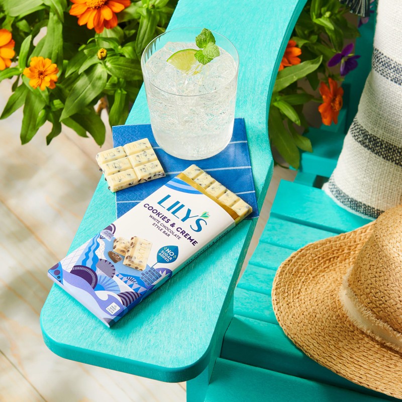 LILY'S Cookies and Creme White Chocolate Style No Sugar Added,