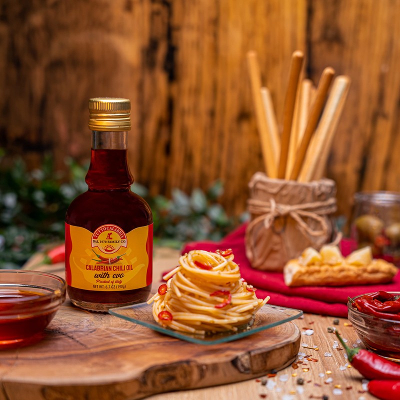 TuttoCalabria, Calabrian Chili Pepper Infused Oil, Calabrian Peppers infused with