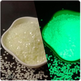 Sourcingbay Estrellas diminutas que brillan en la oscuridad, purpurina luminosa en copos de 3 mm, lentejuelas holográficas para decoración de uñas, suministros de slime, manualidades de resina, fiesta